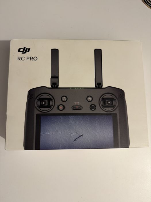 Puste pudelka od sprzetu DJI