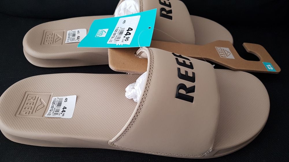 Очень легкие и мягкие шлёпанцы REEF 44,45,46р оригинал.