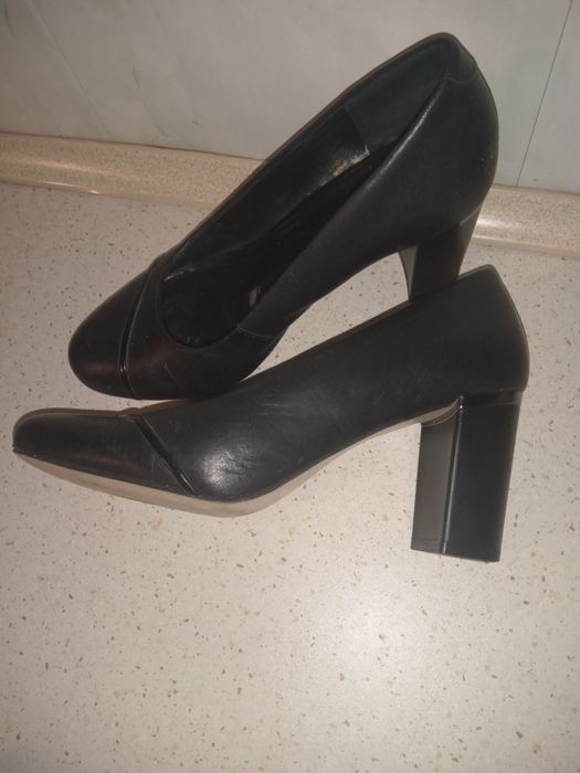Buty damskie Lasocki rozmiar 37 używane