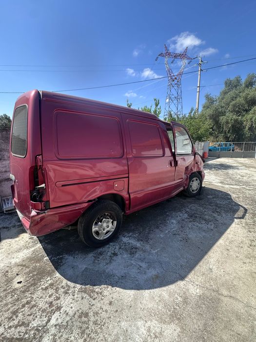 Nissan vanette 1996