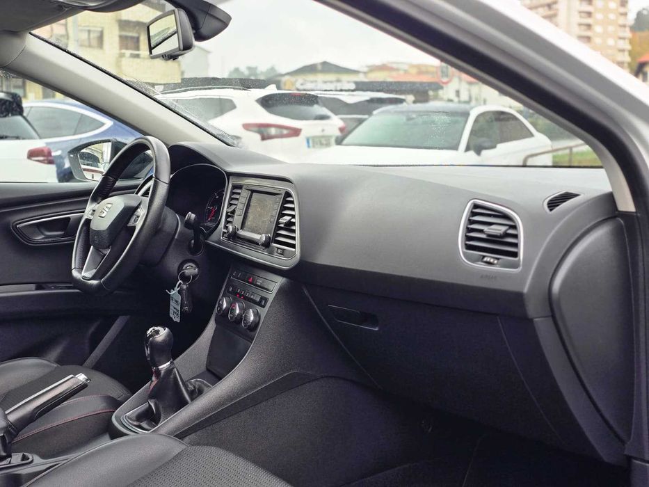 SEAT LEON FR 5F 2.0TDI 150CV "LOOK CUPRA"