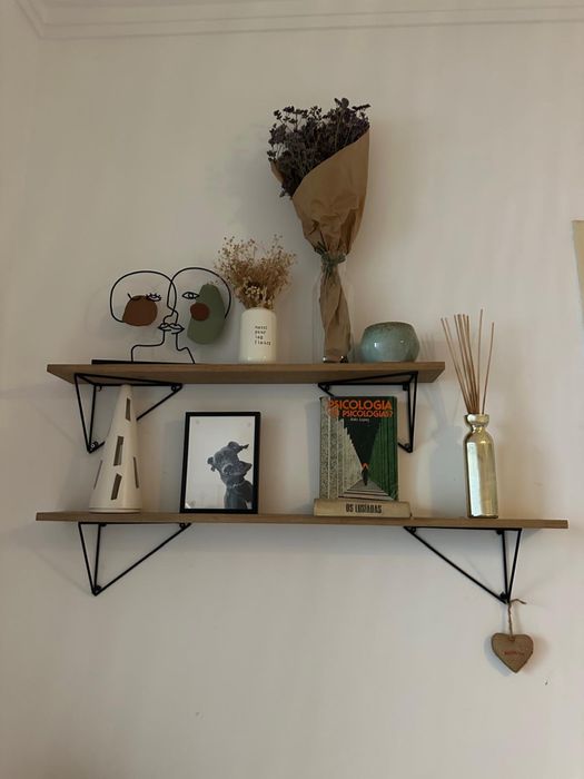 Movel televisão sklum e prateleiras