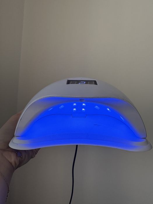 Лампа дл манікюру
