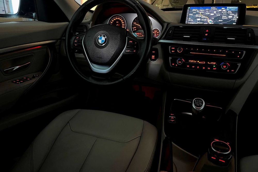 BMW 318d GT Sport 2013