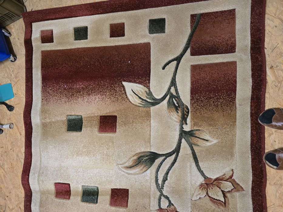 Dywan 160x220cm b.dobry stan