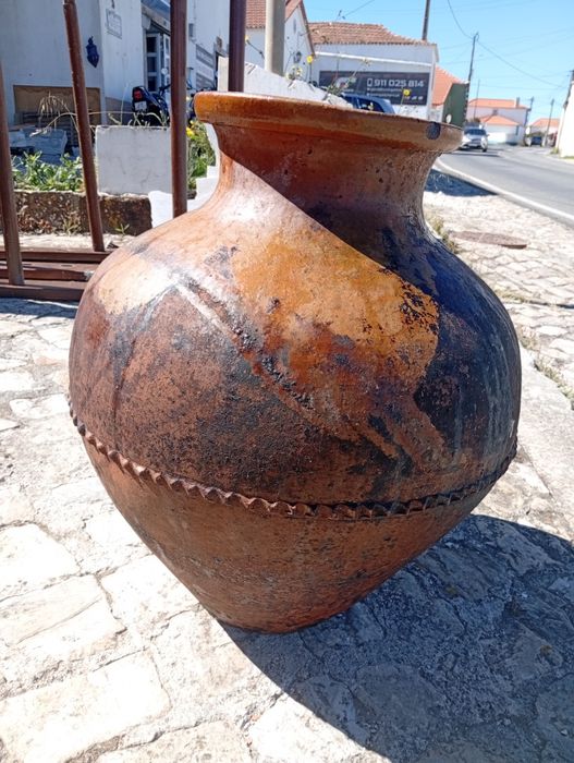Talha em barro vidrado
