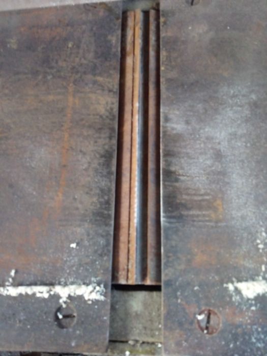 mała heblarka do drewna