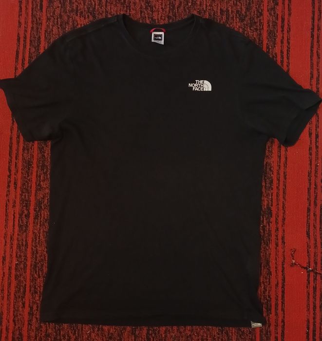 Чорна футболка The North Face