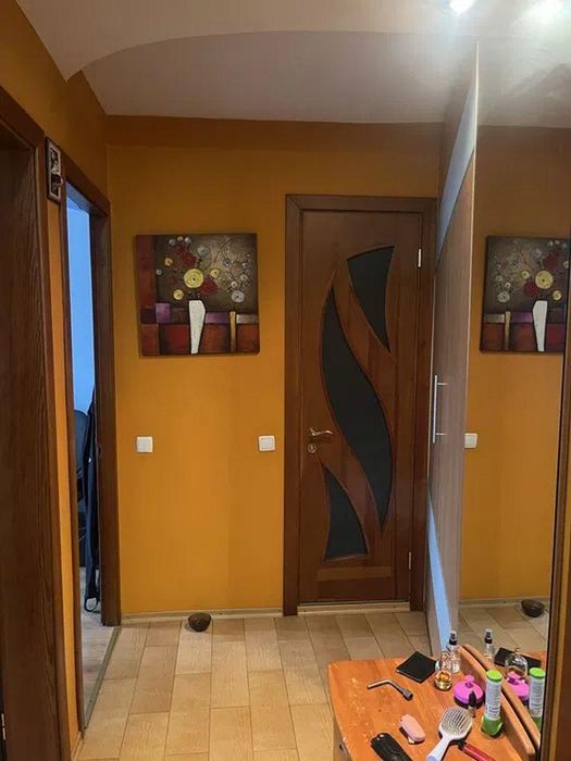 Продам 3-комн квартиру в районе Молодогвардейская ул.