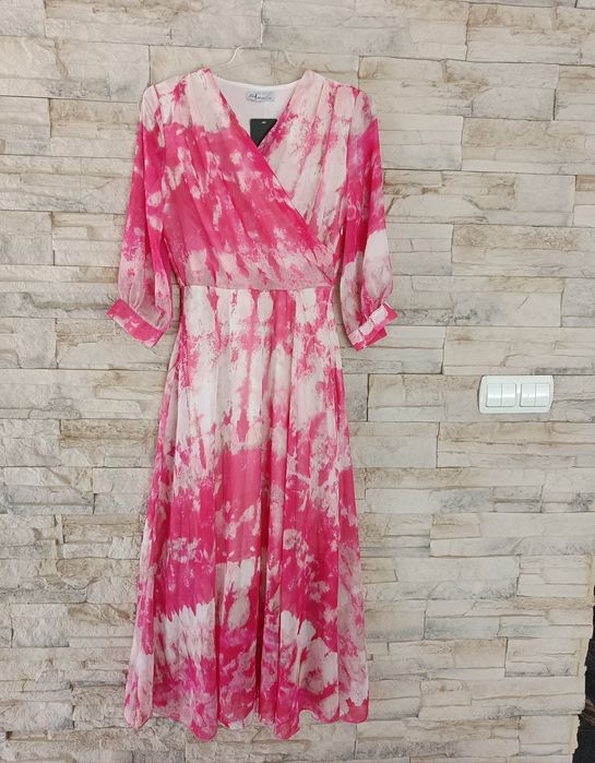 Sukienka zwiewna midi