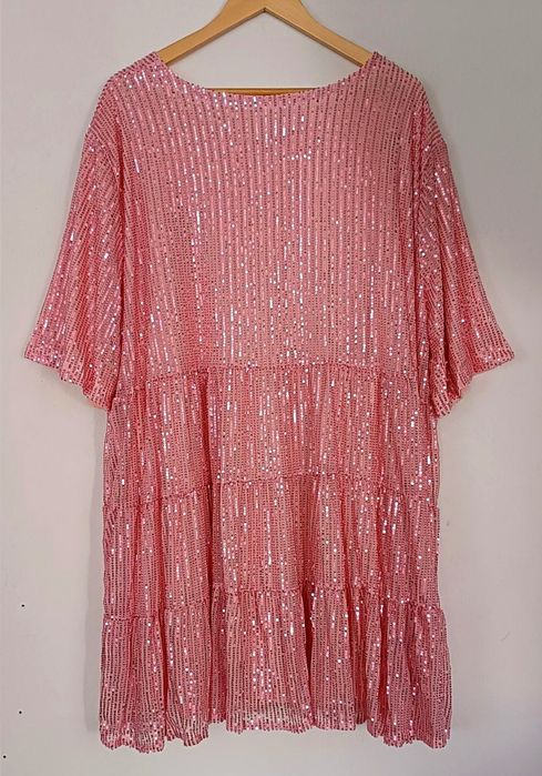 NOWA cudna sukienka z cekinów r. 5 XL - bal, wesele, impreza - różowa
