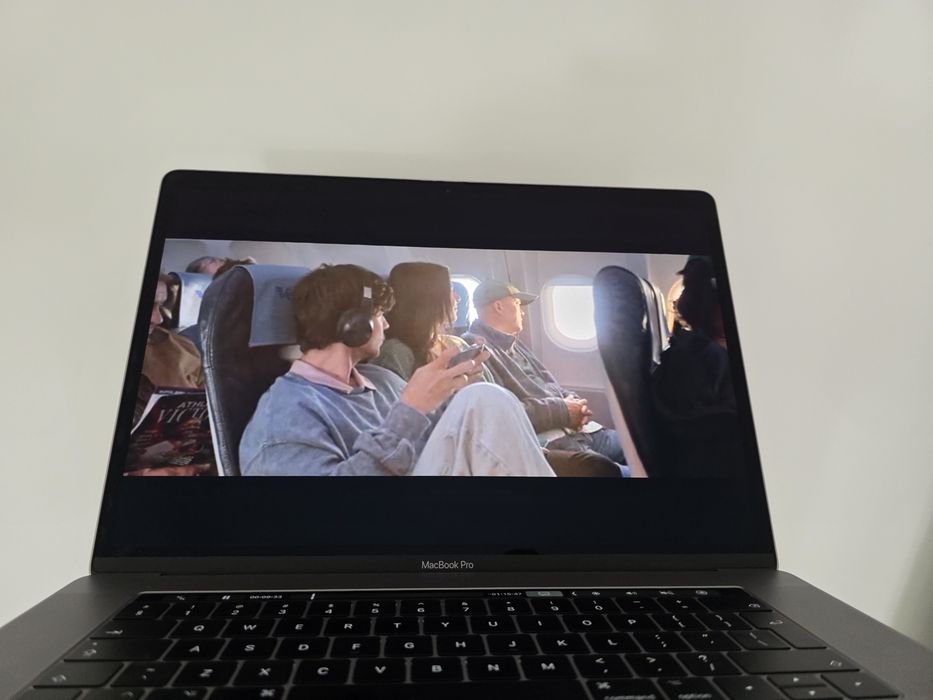 Apple MacBook Pro 15  A1707. 2016