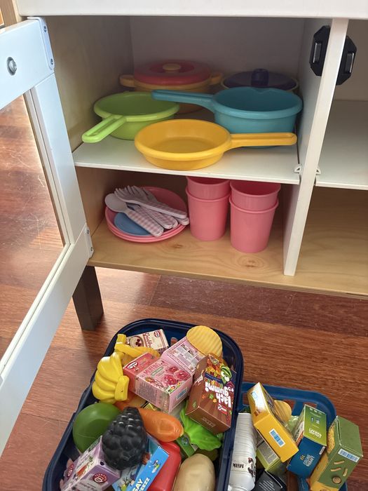 Cozinha infantil IKEA Duktig com acessórios