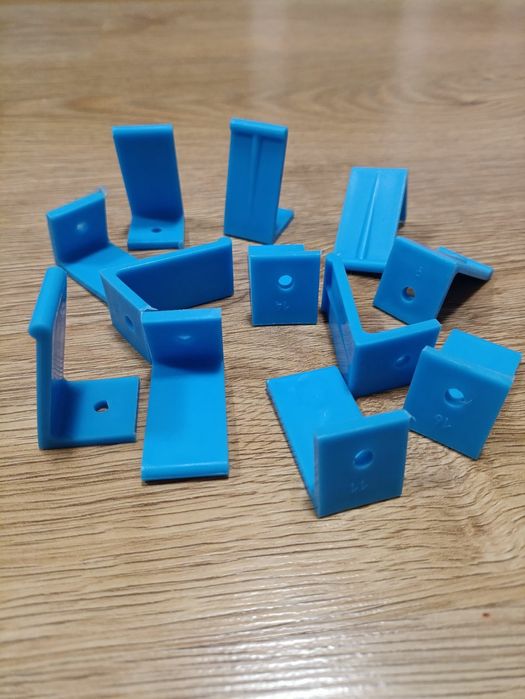 Фіксатор підвіконня