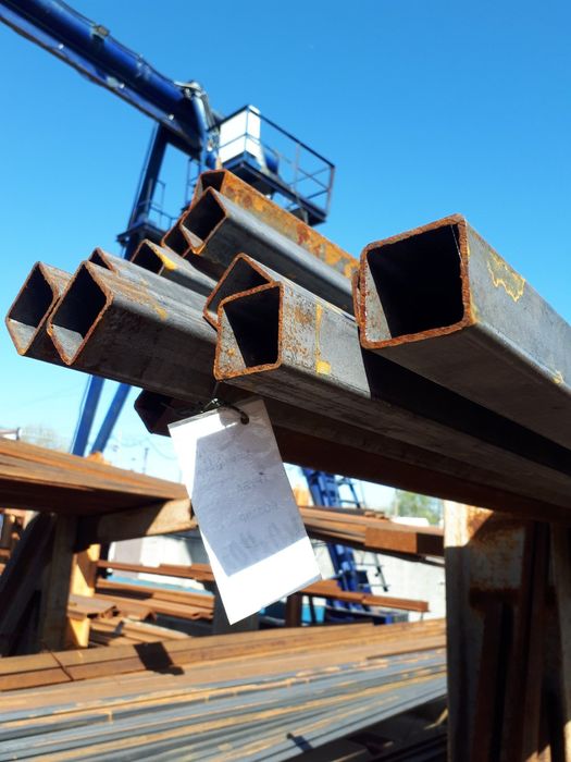 Труба на паркан 40*20*2 та 60*40*2