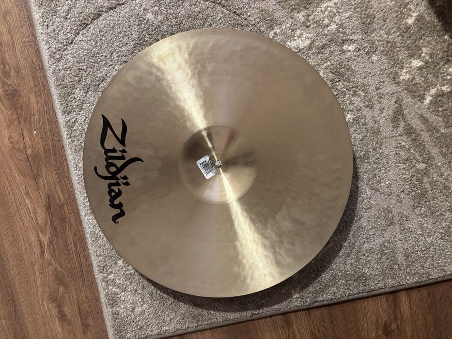 Prato Zildjian K Dark Thin Crash 18”