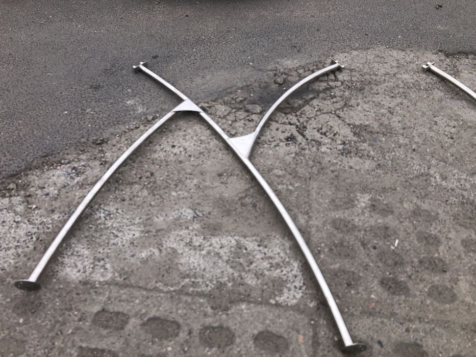 Stelaż nierdzwny wieza do motorowki
