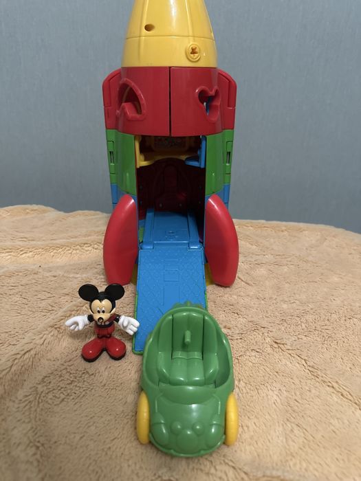Fisher-Price Disney's Mickey Mouse, ракета Микки Маус.