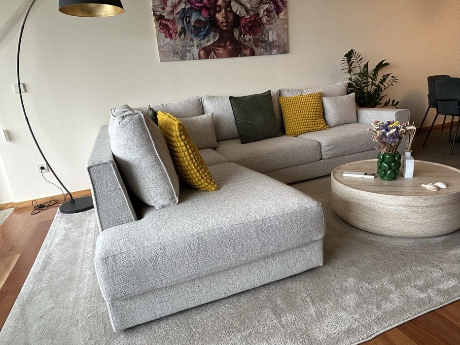 Sofá com chaise longue