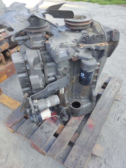 silnik john deere 4 cyl kod 4039 lub massey ferguson 6 cyl kod 1006-60