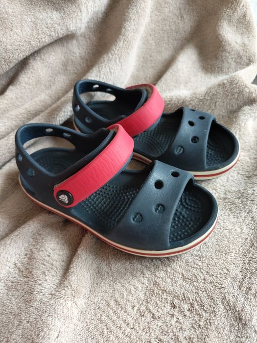 Crocs dziecięce c8 roz24-25 granatowe
