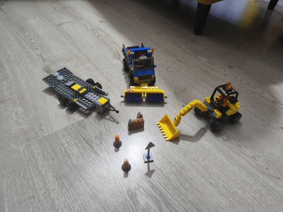 LEGO City 60152 Zamiataczulic z koparka
