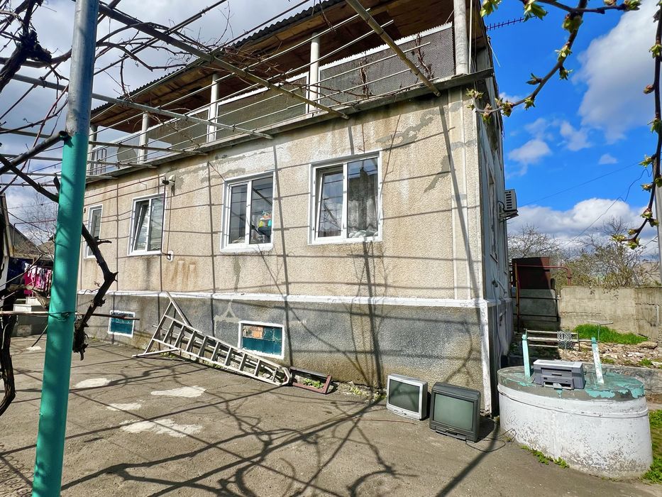 ‼️Продаю  надежный дом в центре пгт. Великодолинское