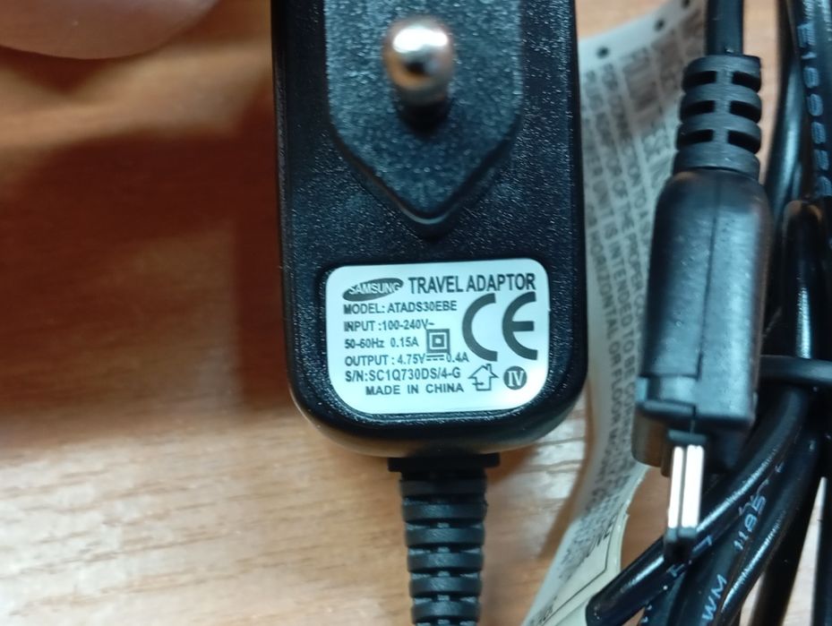 Зарядка к Самсунг D880