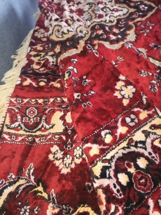 Покривало/килим гарної якості