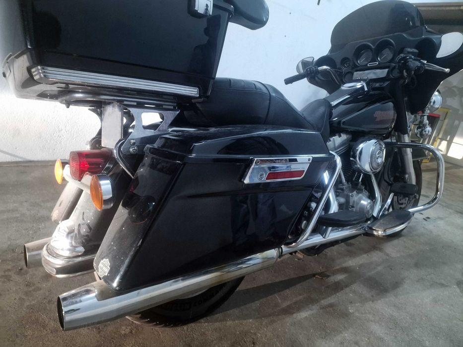 Harley-Davidson Electra Glide FLHTI