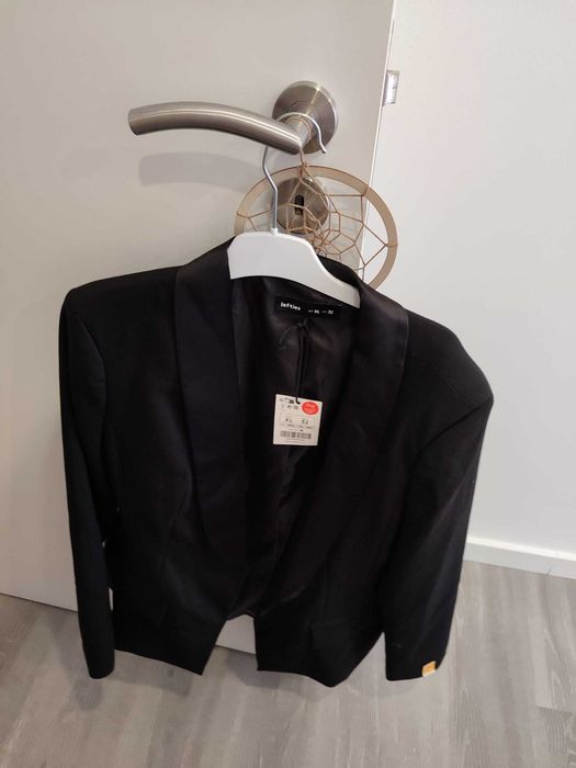 Blazer preto acetinado novo