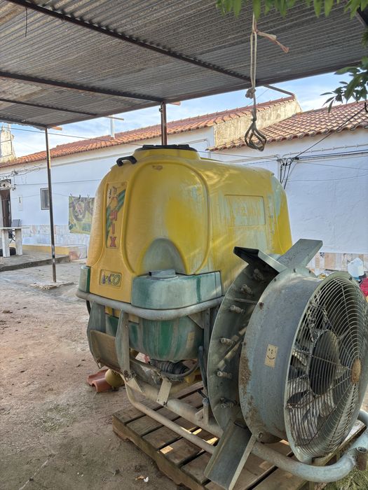 Vendo tomix 800 litros