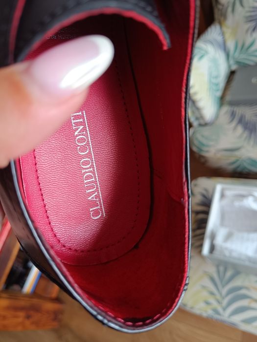 Buty męskie skórzane z czerwonym wnętrzem stan bardzo dobry