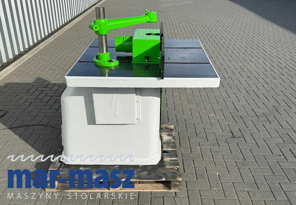 Frezarka dolnowrzecionowa GOMAD 3 kW wrzeciono 40mm