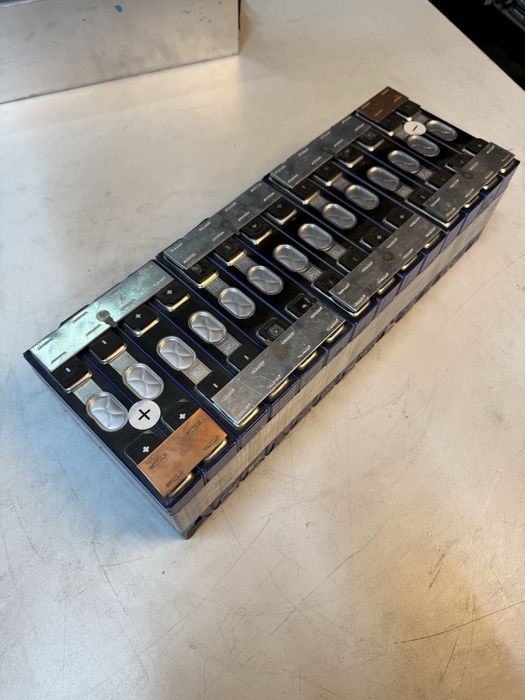 Акумуляторна збірка 24в. 3.2kWh 7S2P 125Ah Li-ion CATL