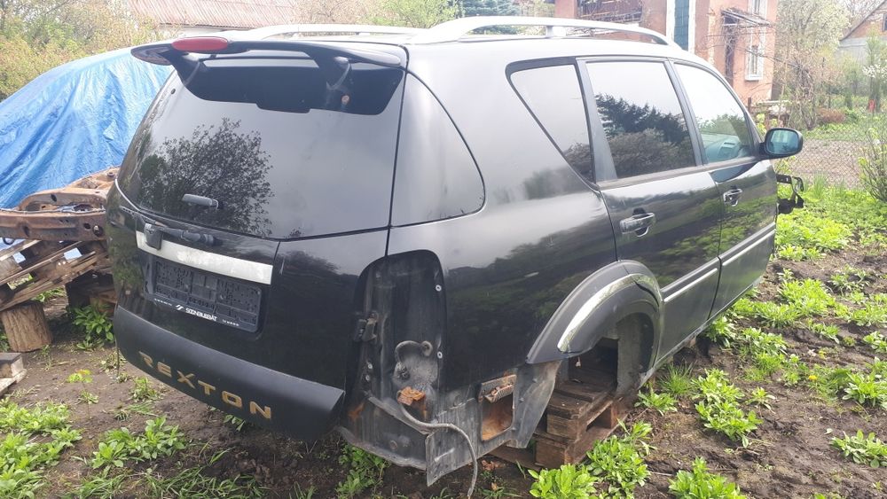 Кузов частина четверть рекстон санг йонг rexton ssangyong 2,7 ляда