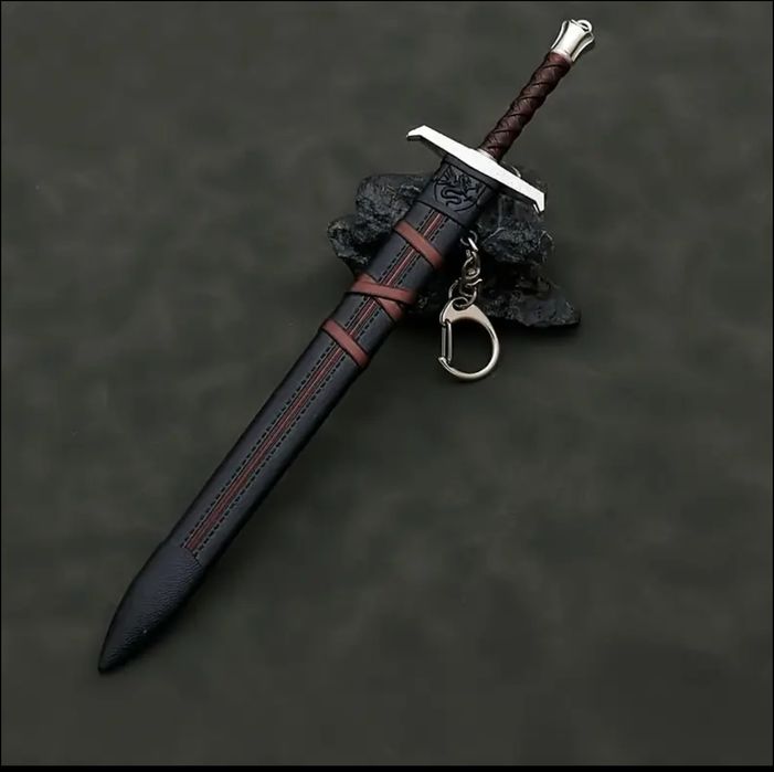 Меч сувенір довжиною 22 см.
