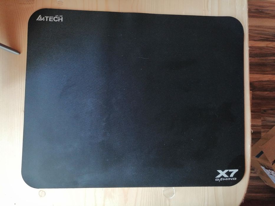 Ігровий килимок для миші A4Tech X7 Gaming.