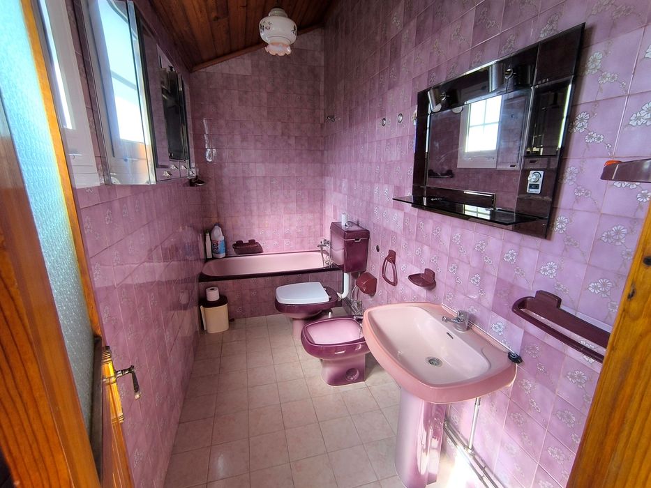 Moradia central e renovada junto ao Rio Douro, no Norte de Portugal