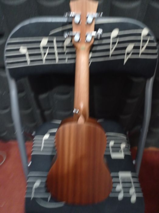 Ukulele soprano novo