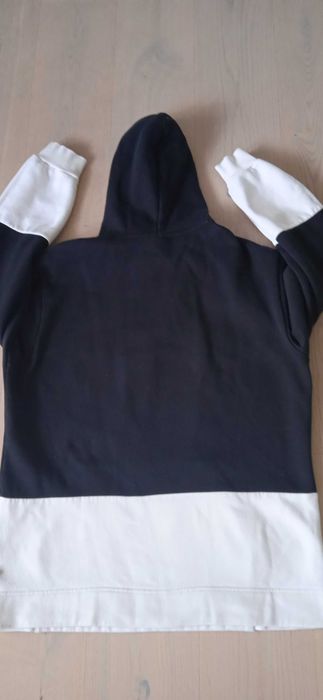 Bluza Puma prosta z kapturem czarno-biała rozm.M-jak nowa
