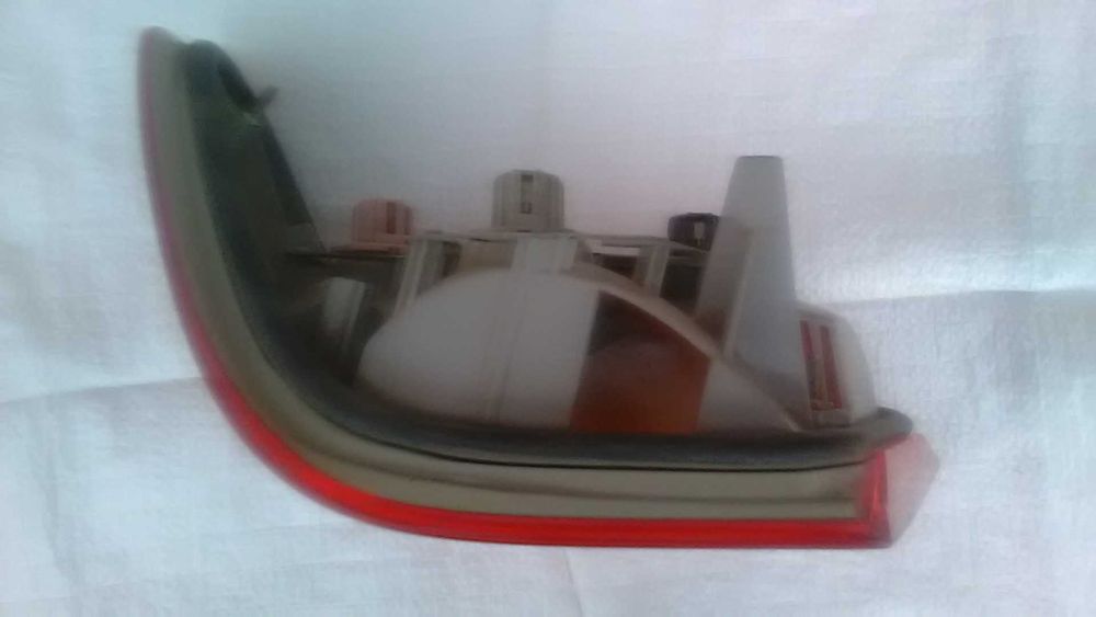 Mercedes W210 задний фонарь и две противотуманки