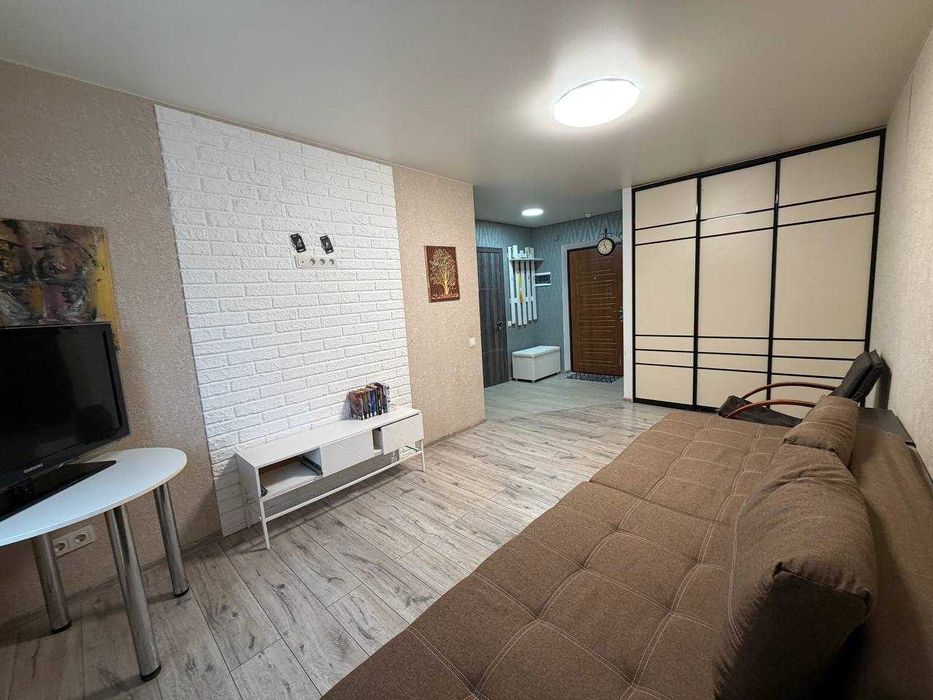 Продаж однокімнатної квартири 37 м. з ремонтом ЖК Атлант. ТРЦ Лавіна.