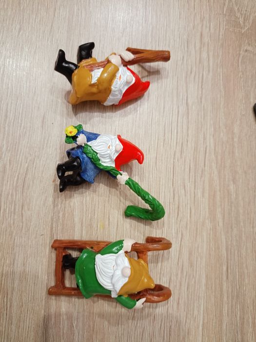 Figurki wiszące krasnal gnom