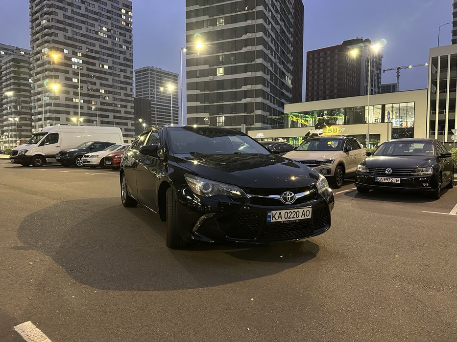 Toyota camry 55 2017