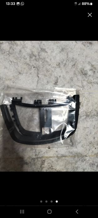 Moldura para ecrã pegeout 207 de "9"