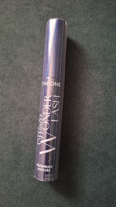 Tusz do rzęs Black The One Winter Wonder Lash