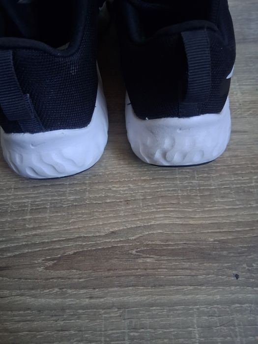 Damskie buty sportowe