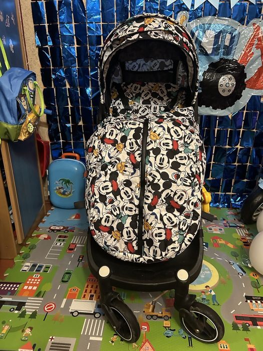 Продам прогулянкову каляску в хорошому стані.