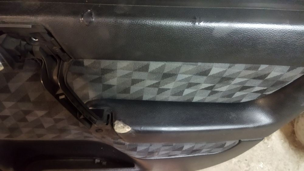 Карти дверей, обшивка дверей astra g